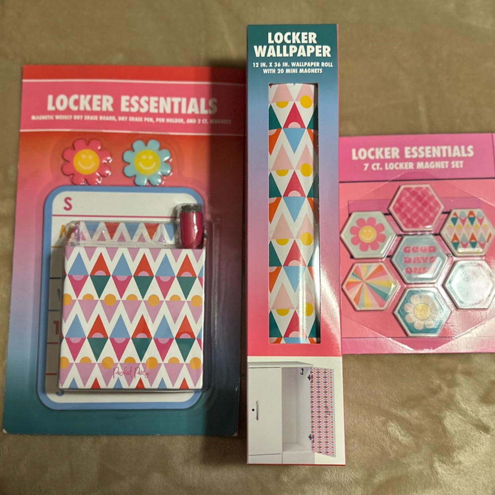 Locker decoration kit